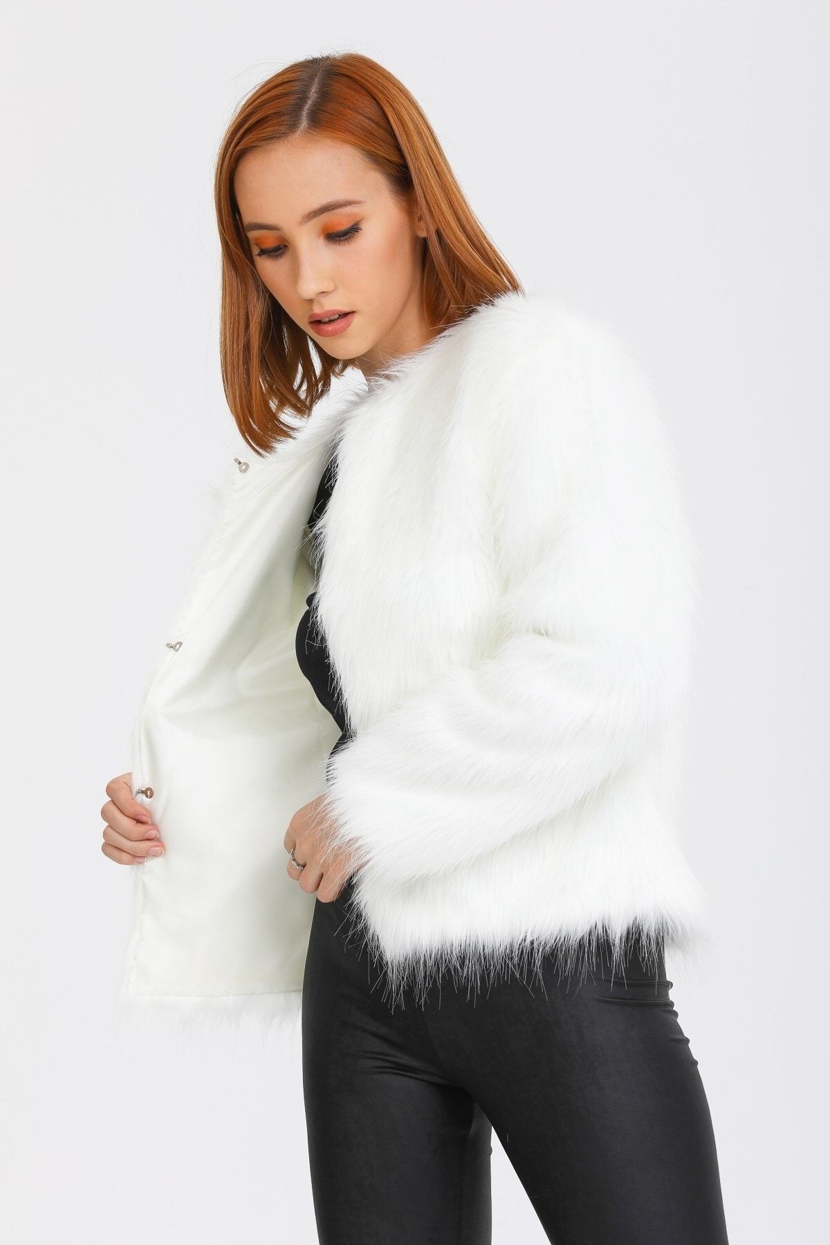 UGİMPOL-Long Sleeve Women's Fur Jacket - Front Closure 5