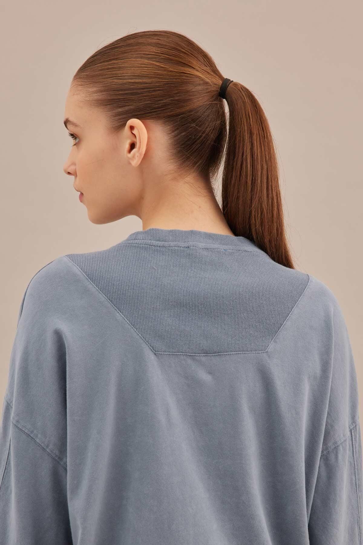 Manuka-Oversize mikina s vybledlým efektem modrá 5