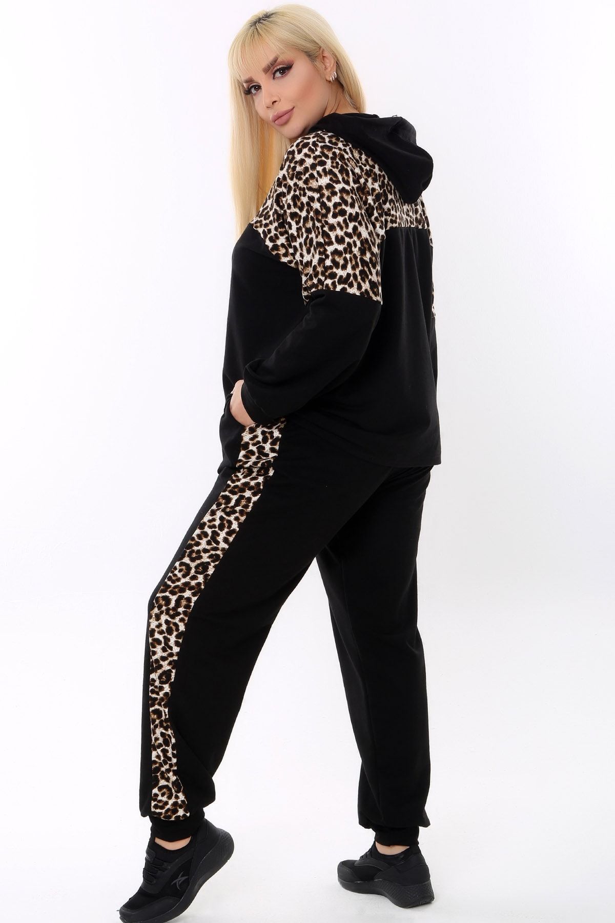 Tracksuit leopard discount