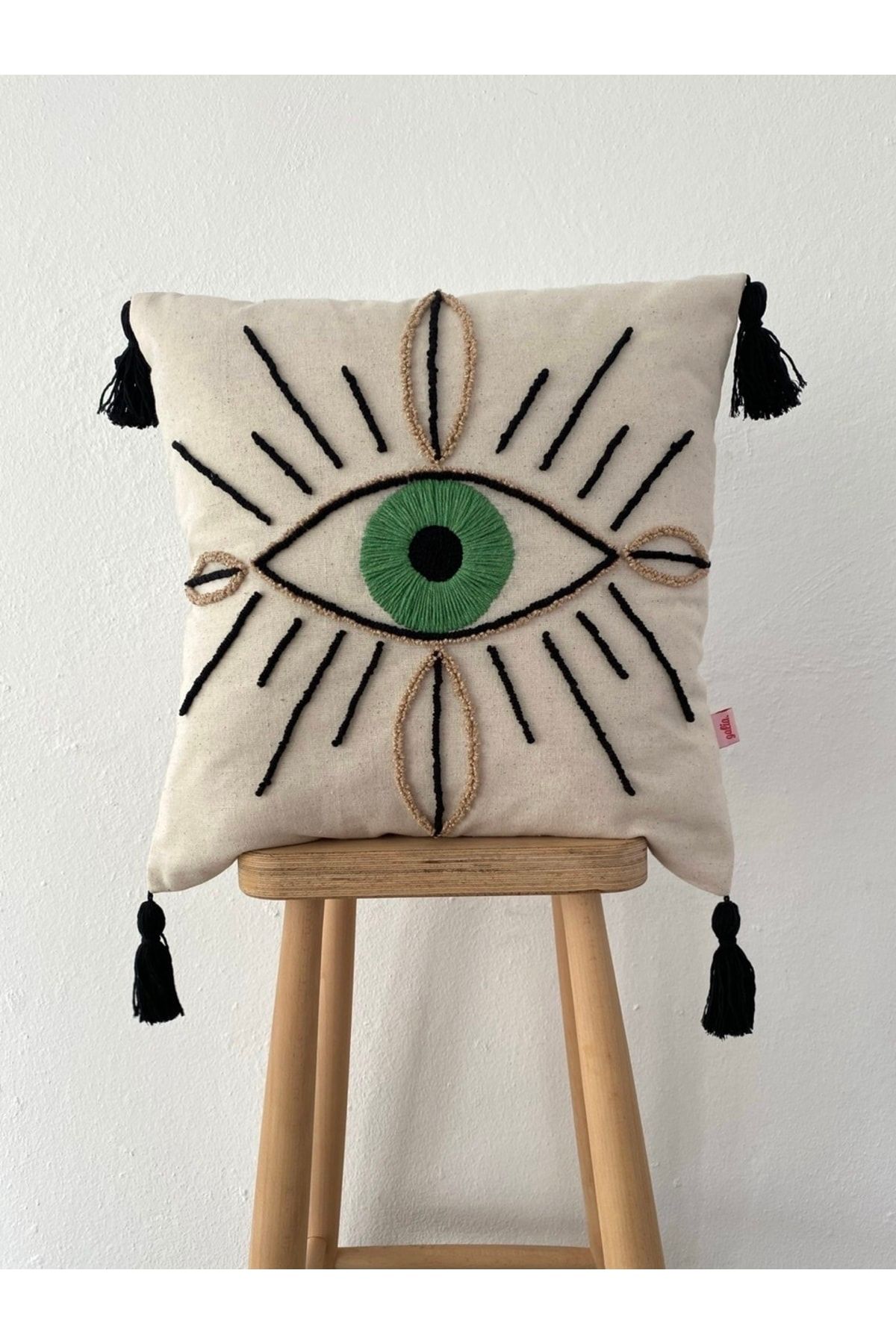 Eye clearance throw pillow