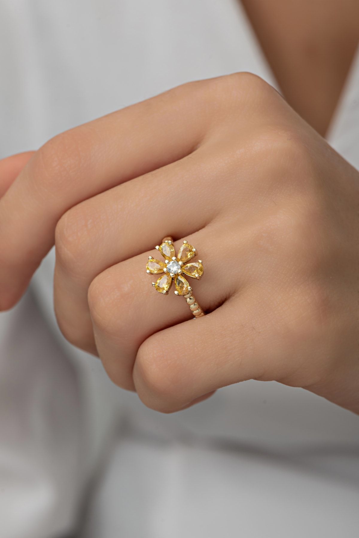 Yellow hotsell flower ring