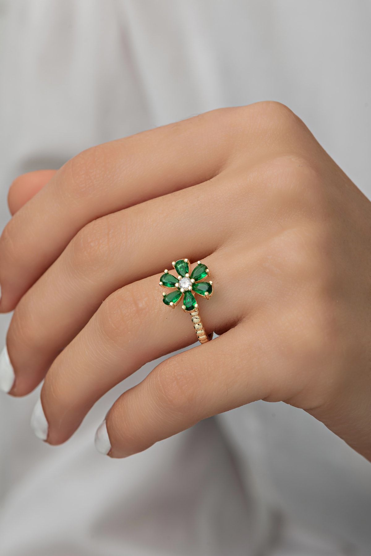 Adjustable emerald sale ring