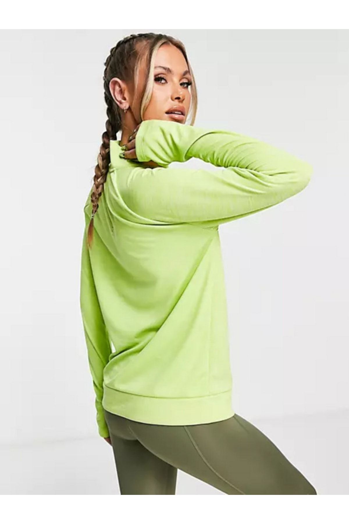 Nike sweatsuit hot sale lime green