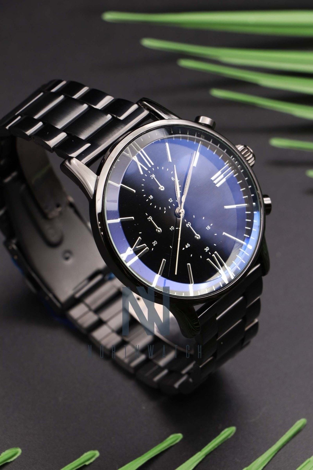Northwatch Photochromic Black Round Analog Display Wristwatch with