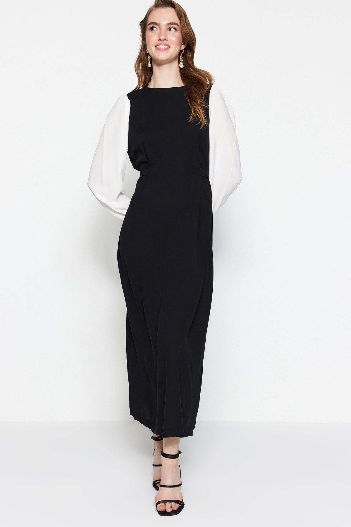 Trendyol Modest-Schwarzes Abendkleid mit Bindedetail am Rücken TCTSS23DB00036 2