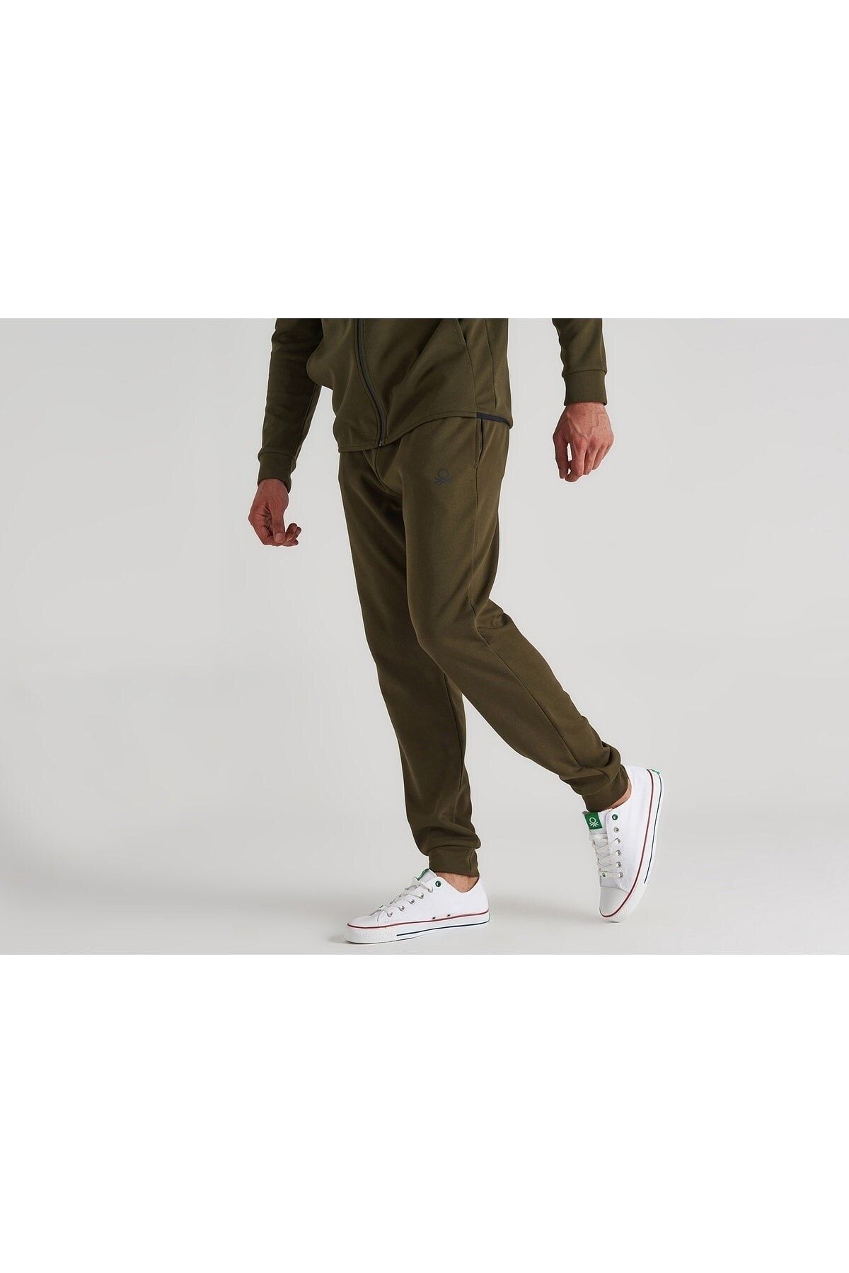 Benetton sales jogger pants