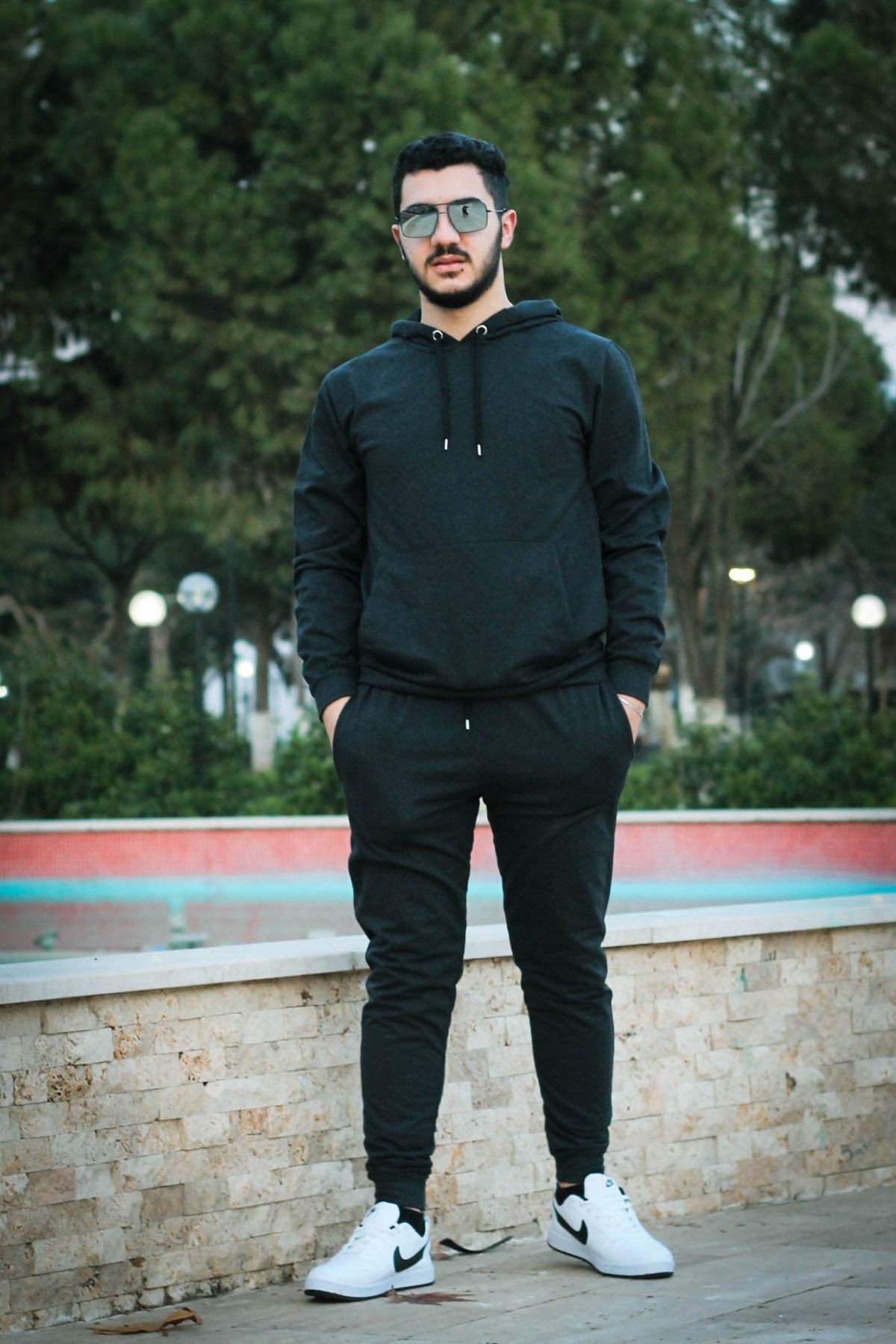 Kapüşonlu Kanguru Cepli Pamuklu Erkek Eşofman Takımı