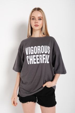 Kadın Oversize Füme Vigorous Cheerful Baskılı T-shirt TS-VİGOROUS-YENİ