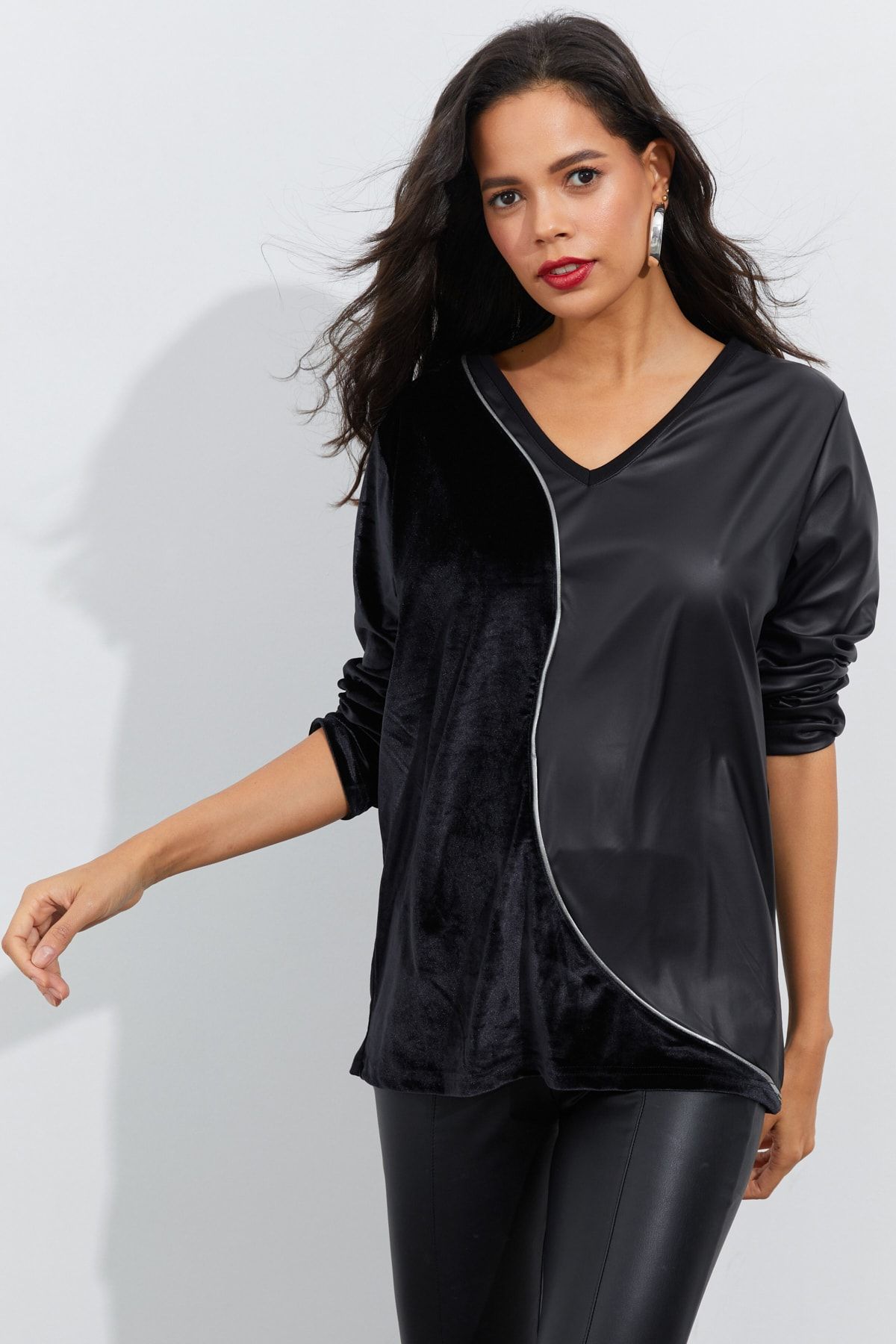 Cool & Sexy Bluse Schwarz Regular Fit Fast ausverkauft