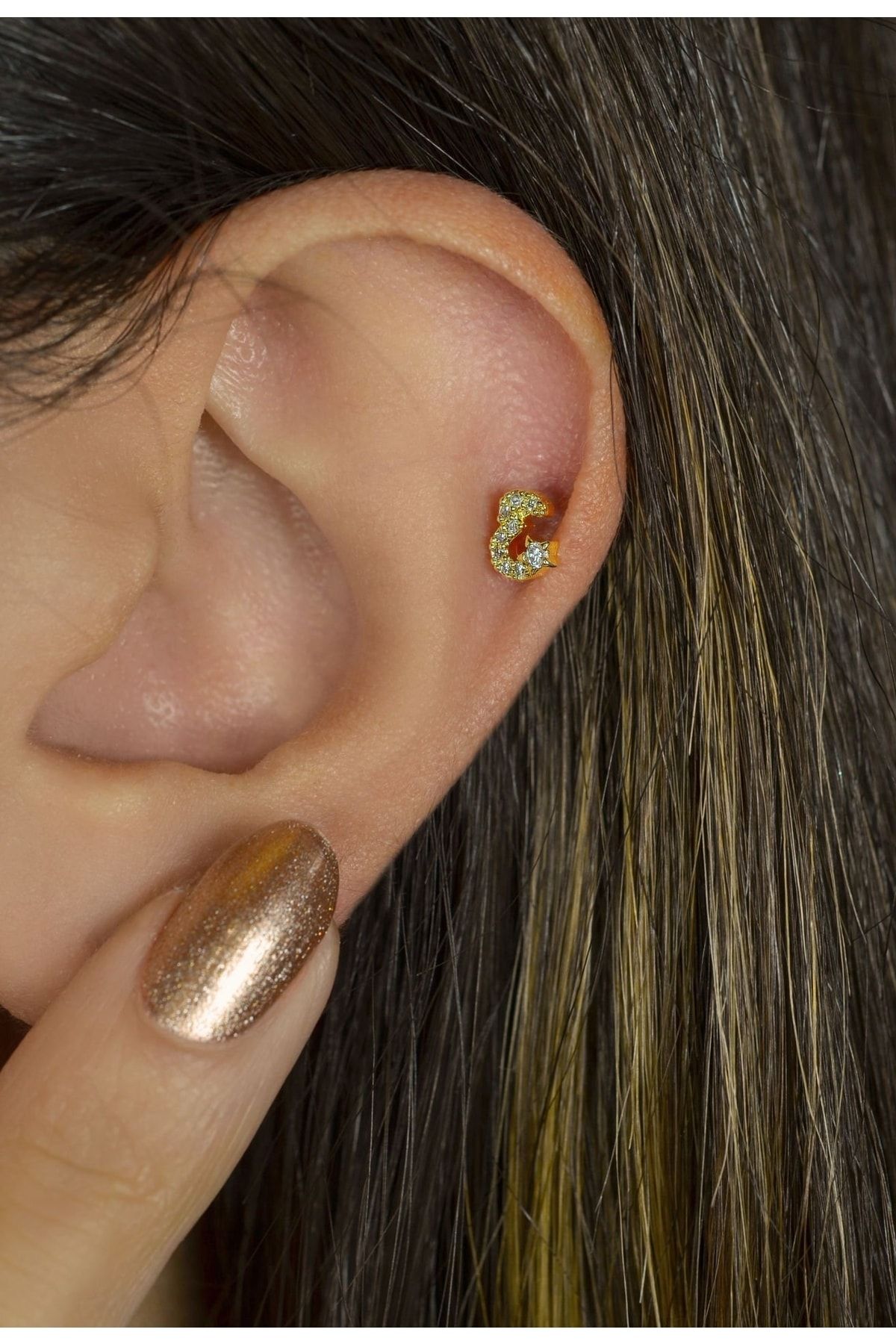 Letter cartilage earring on sale