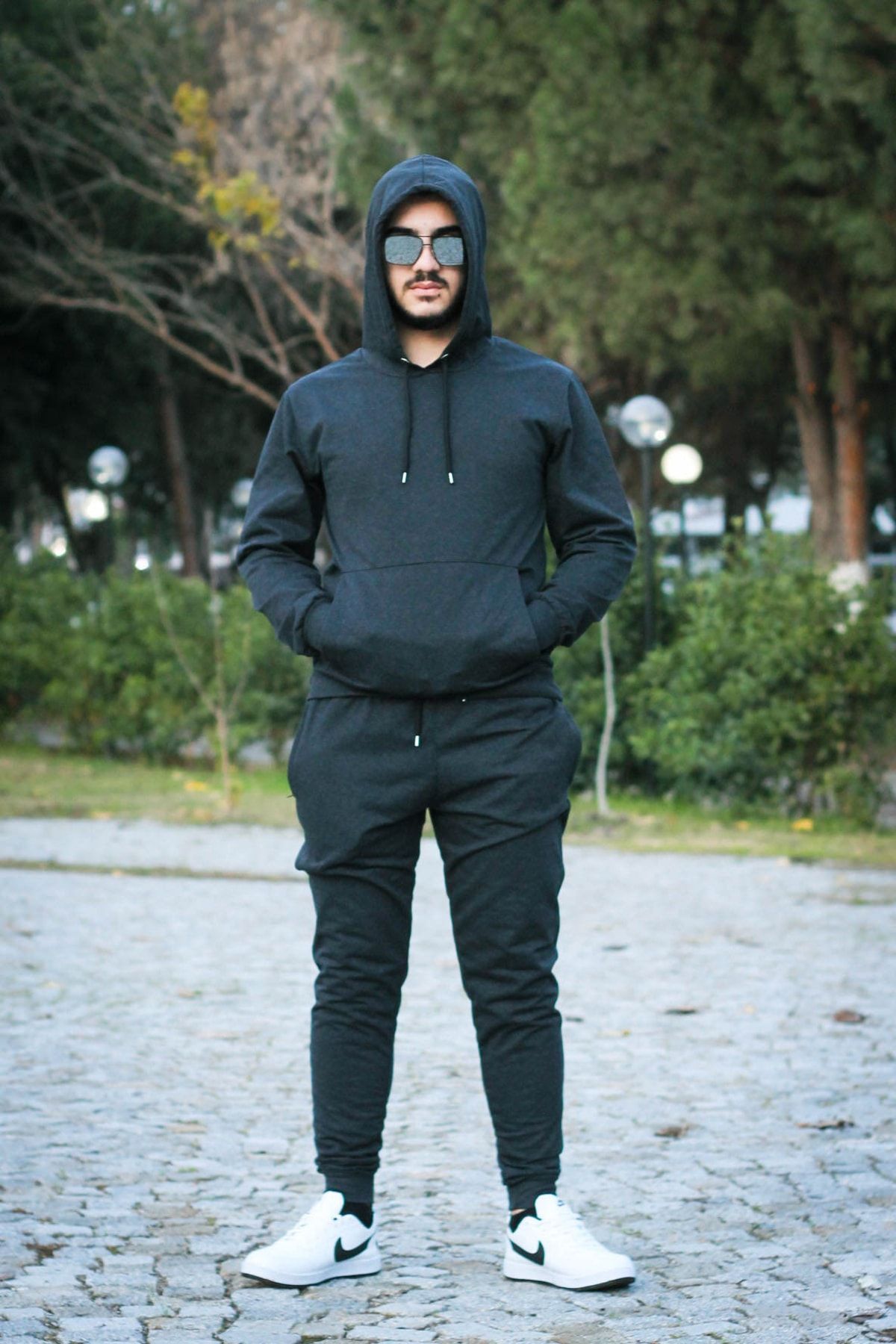 Kapüşonlu Kanguru Cepli Pamuklu Erkek Eşofman Takımı