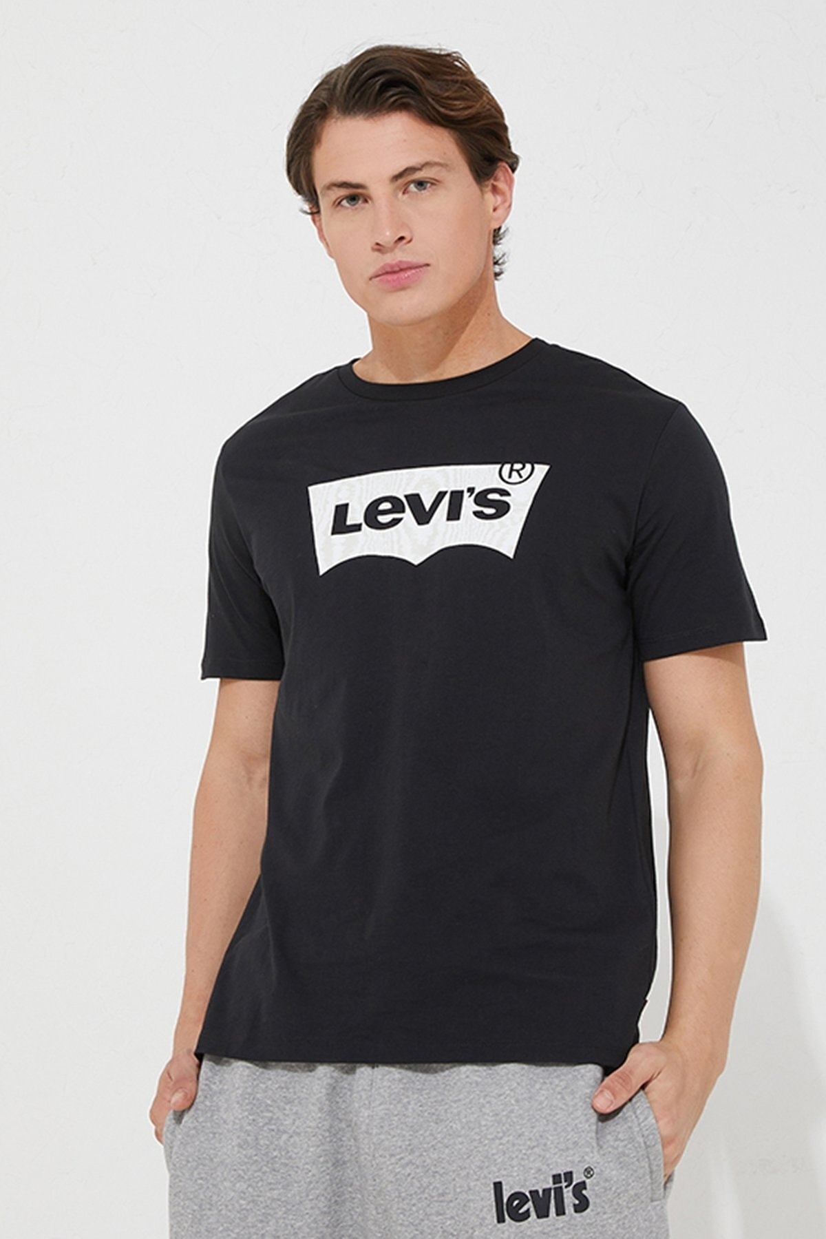 تی‌شرت مردانه یقه گرد معمولی سایز A2823-0165 لیوایز تی شرت Levi's