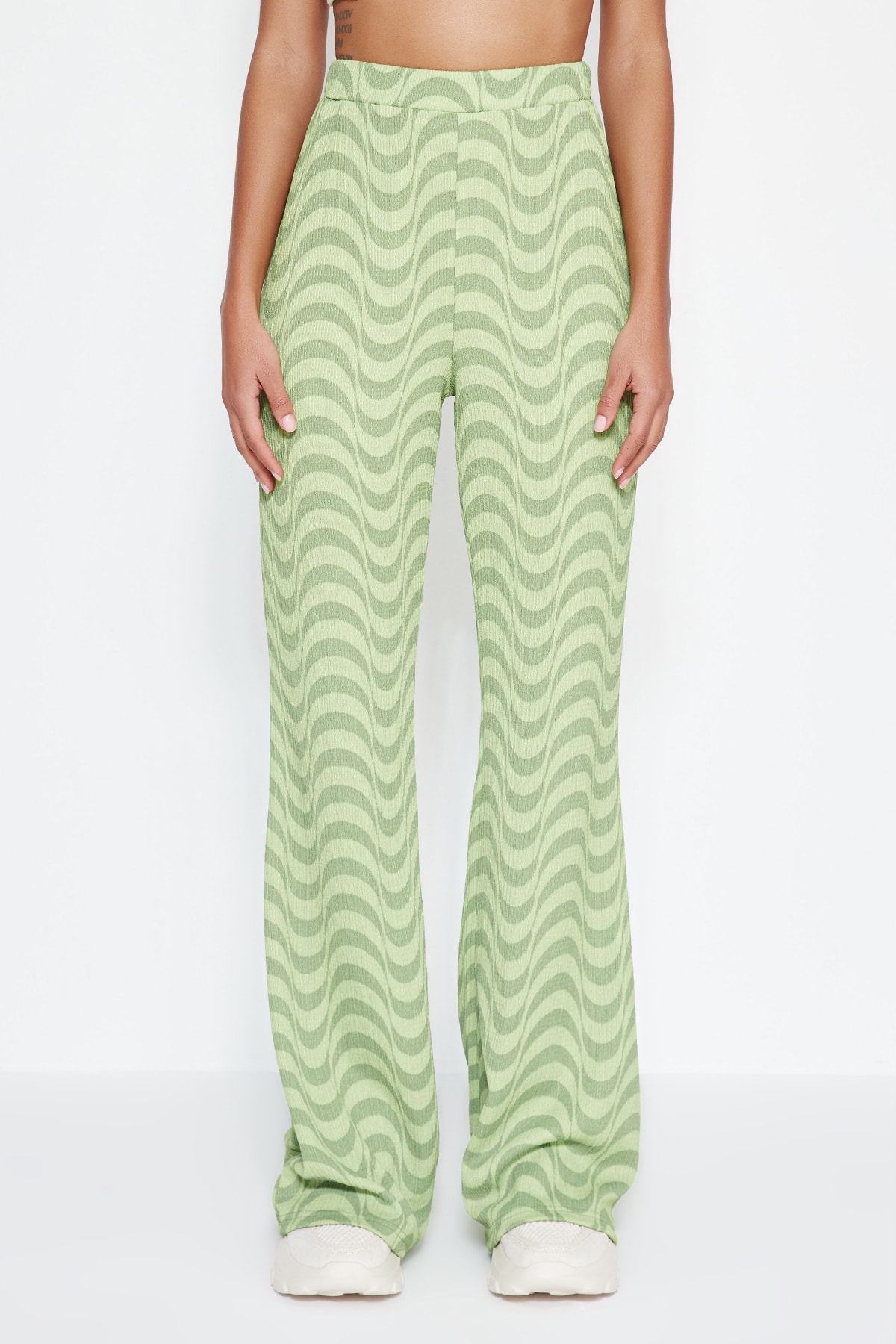 Trendyolmilla  Yeşil Bürümcük Wide Leg/Rahat Kesim Yüksek Bel Örme Pantolon TWOSS23PL00085 - Görsel 4