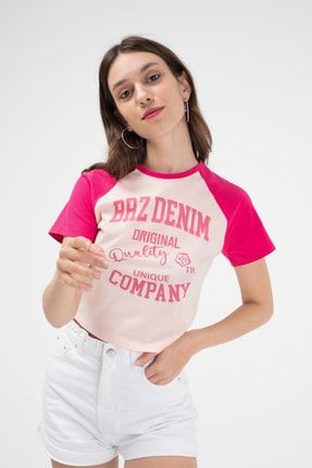 Reglan Kollu Kontrast Renkli Baskılı Kısa Kol Crop Kadın T-shirt B-2022-01-85