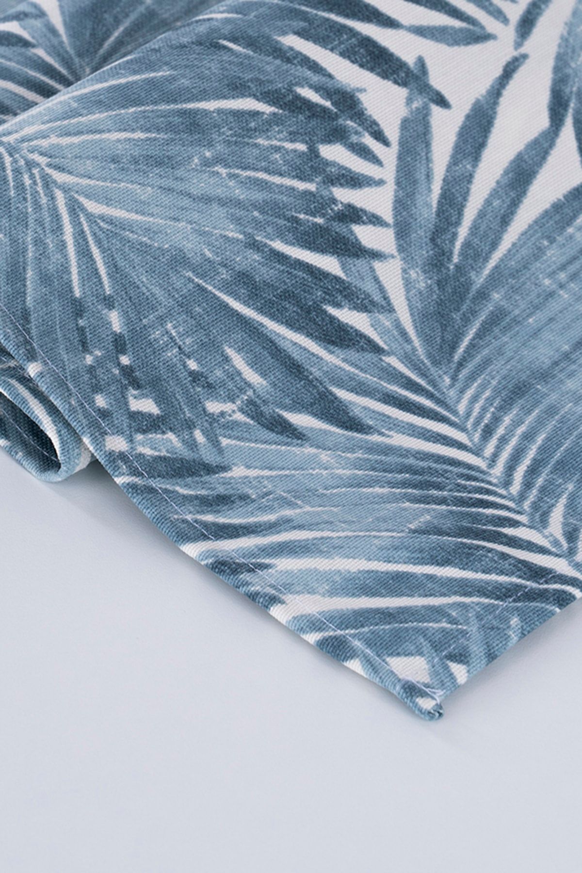 ALTINPAMUK-Tesatura Rezistenta la Pete Alerg de In Palm Blue 40x140 3