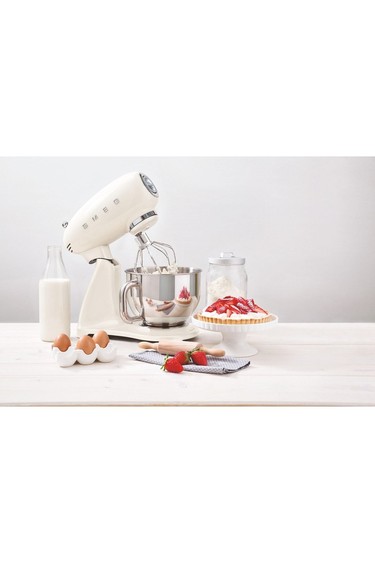SMEG-Smf03creu Retro Cream 800 W 4.8 Lt Dough Kneading Machine 4