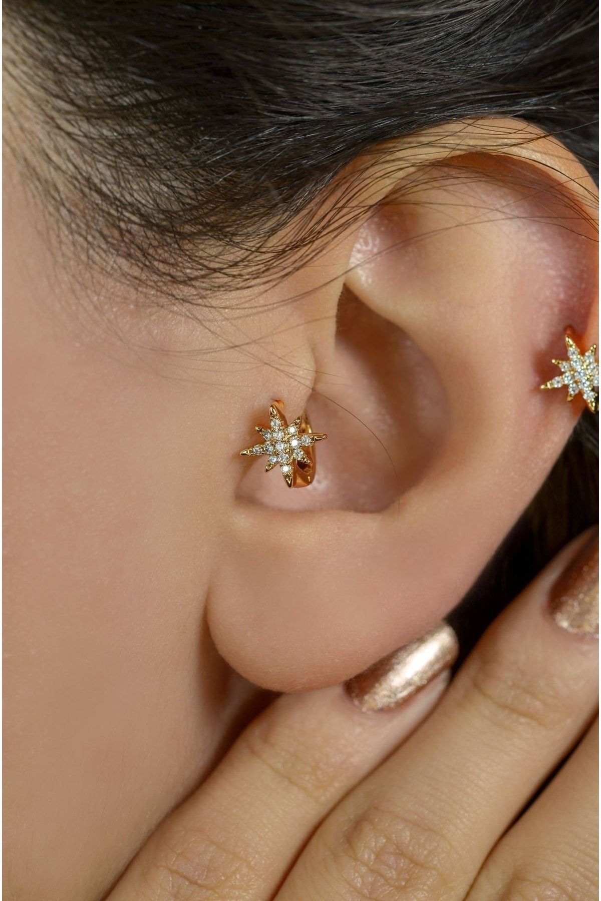 Upper outlet tragus piercing