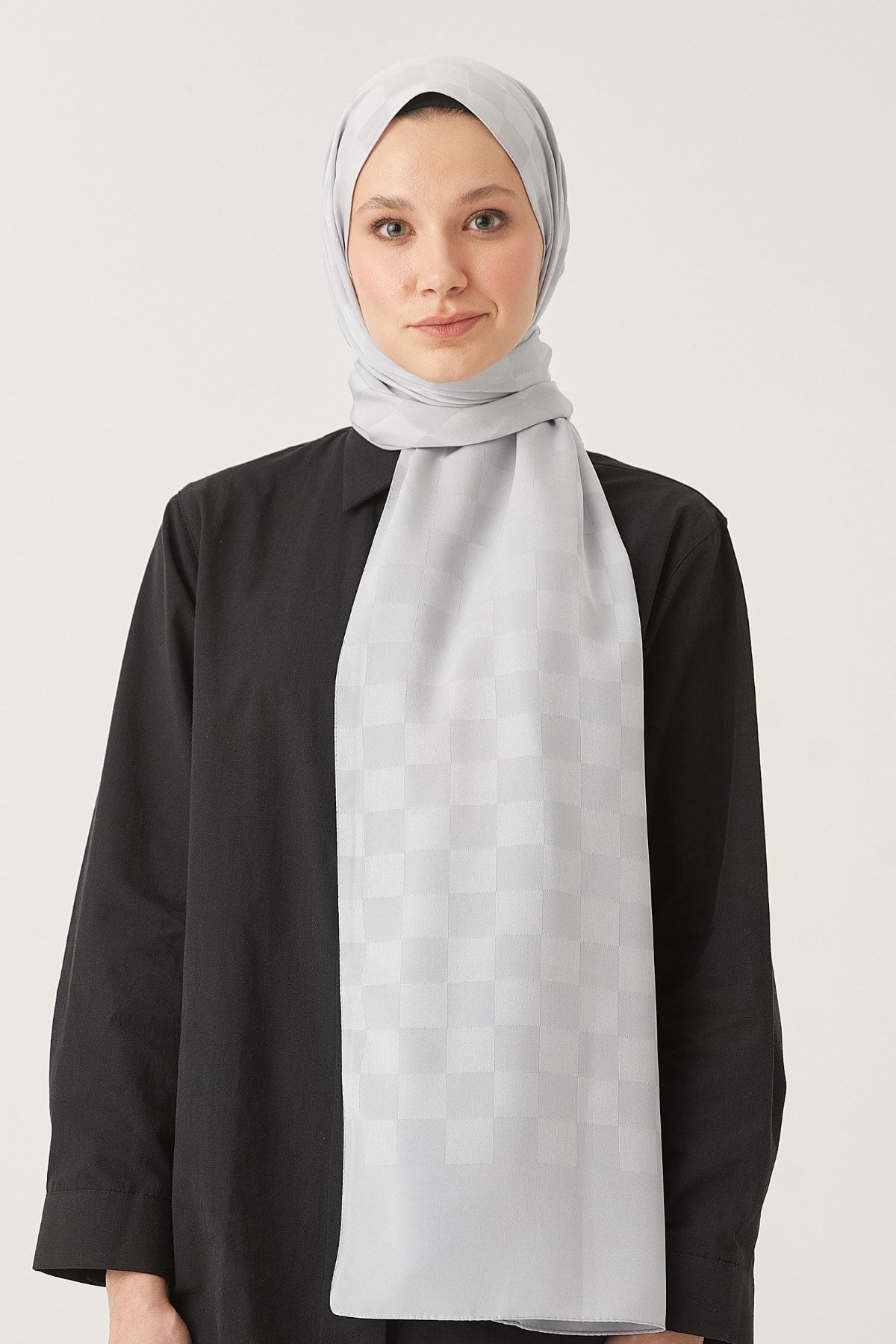 FRESCO SCARFS-Γυναικείο σάλι Hijab Μεταξένιο βαμβακερό ζακάρ σκακιέρα*ασημί 3