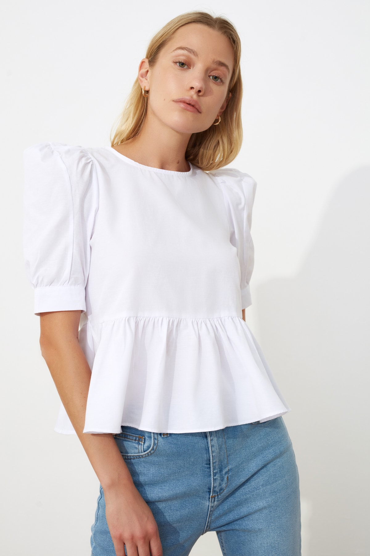 Trendyol Collection Bluse Weiß Regular Fit Fast ausverkauft
