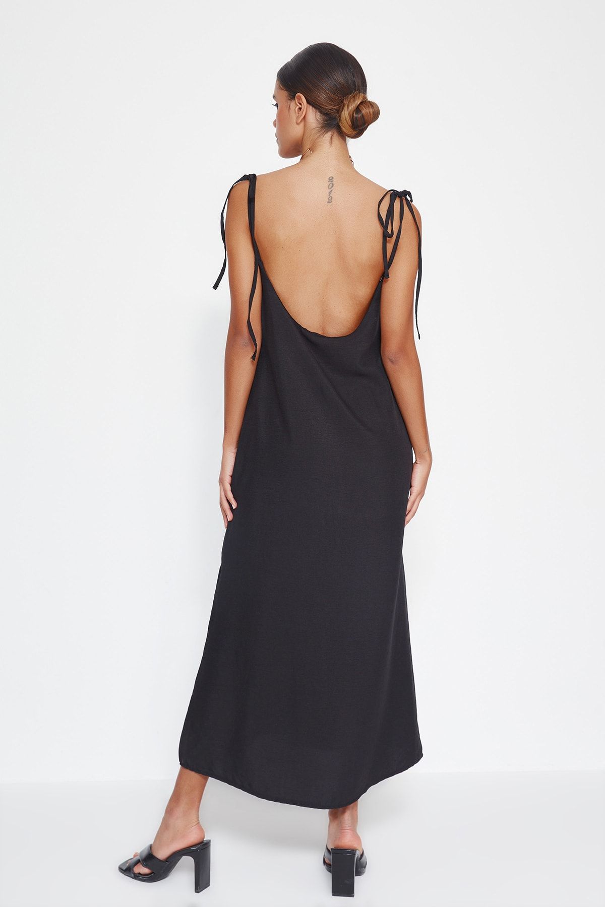 Trendyol Collection-Rochie neagră cu tăietură dreaptă, cu bretele, țesută midi TWOSS23EL00413 6