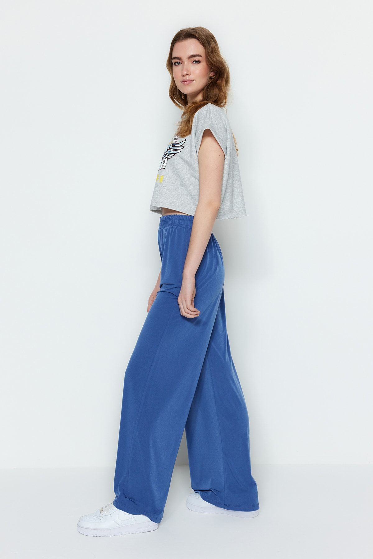 Trendyol Collection-Stretch-Strickhose mit hoher Taille und weitem Bein in Indigoblau TWOSS23PL00129 2