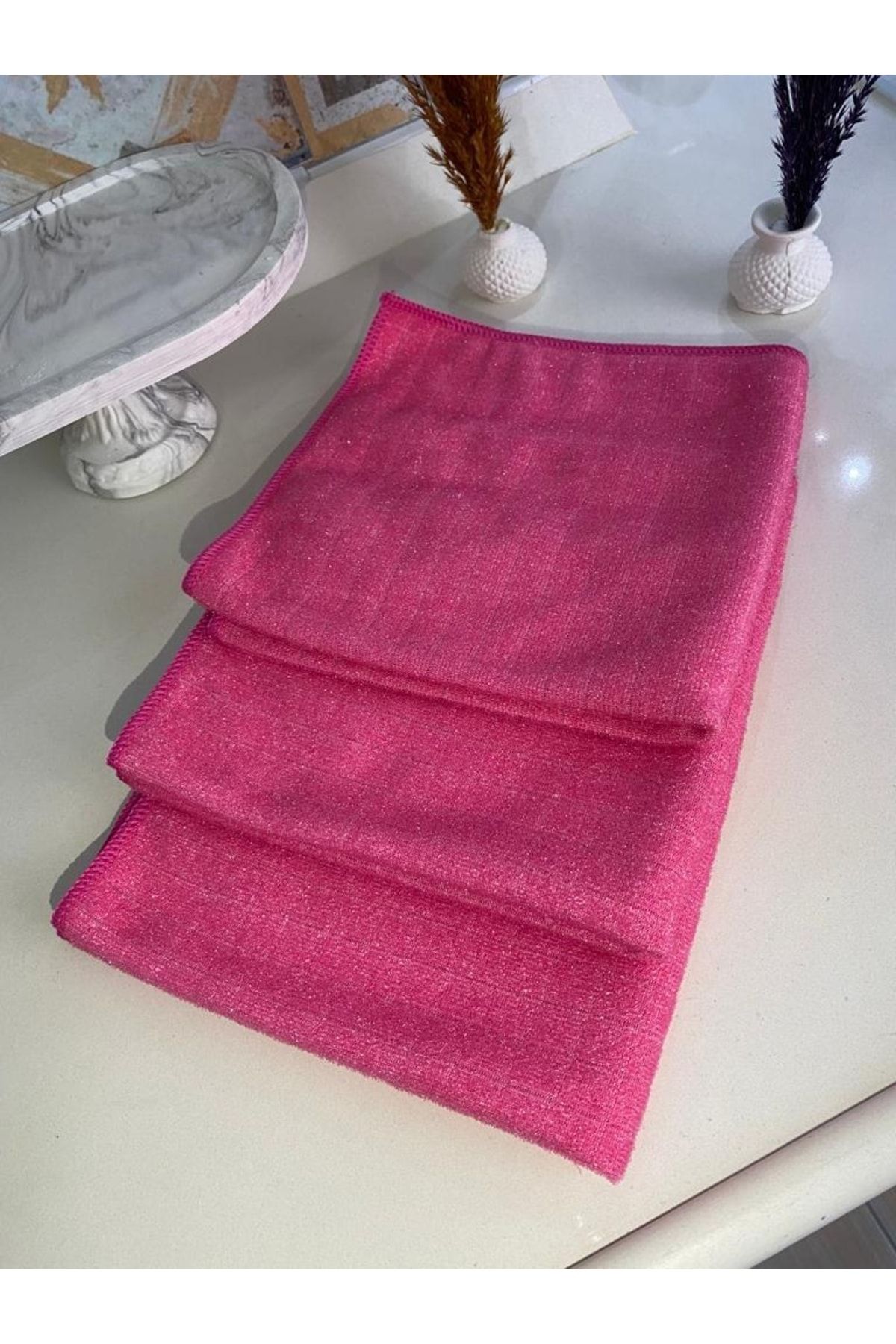 Hot pink dish towels deals