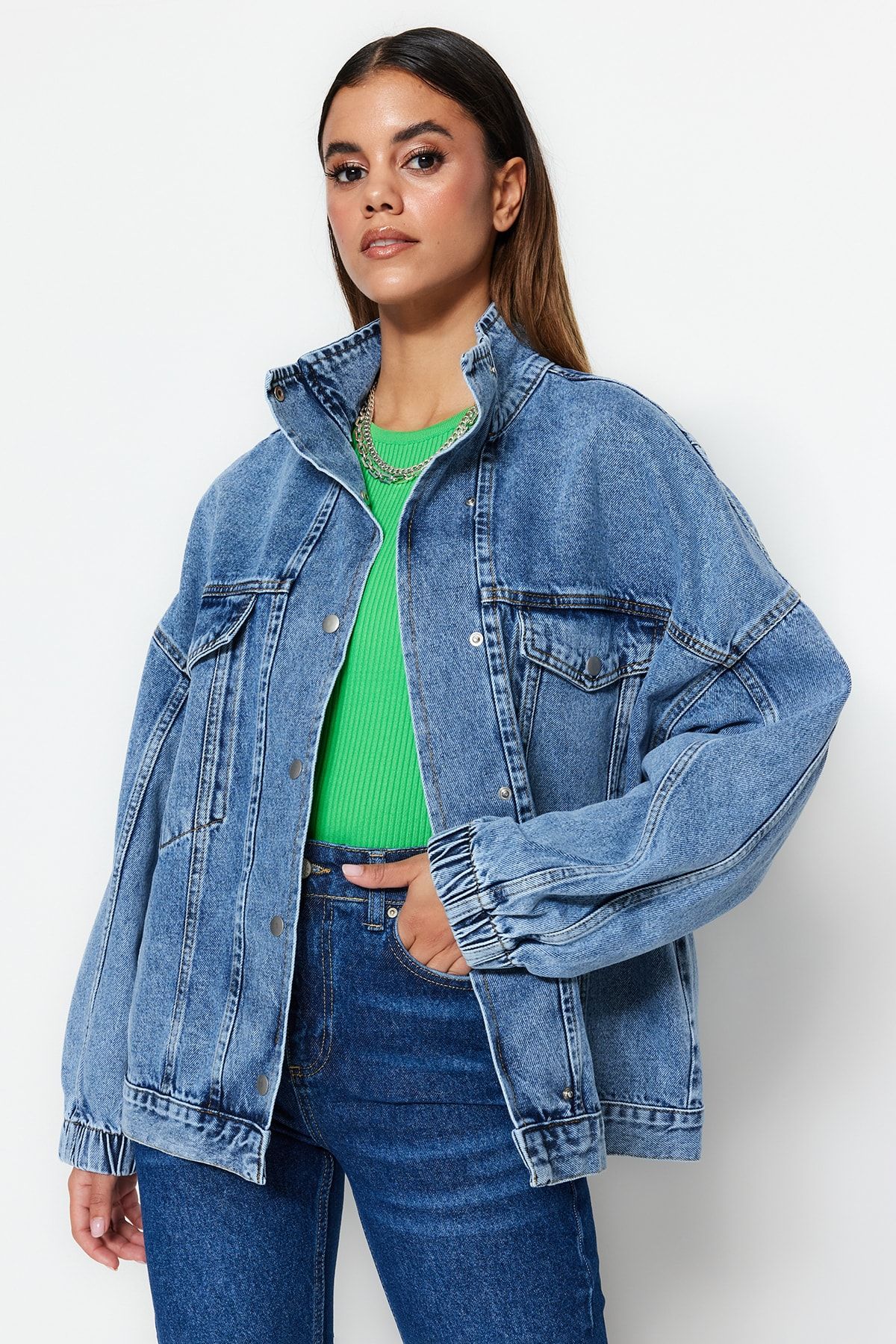 TRENDYOLMİLLA Mavi Dikiş Detaylı Oversize Denim Ceket TWOSS23CE00037 CE10156