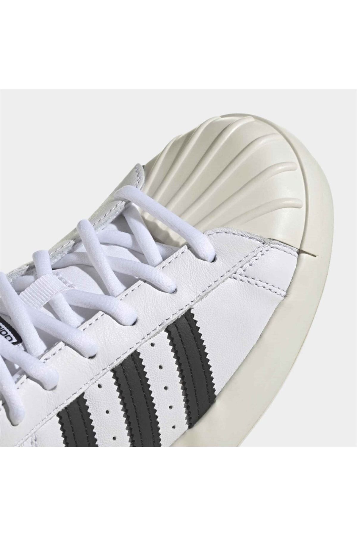 D68718 adidas deals