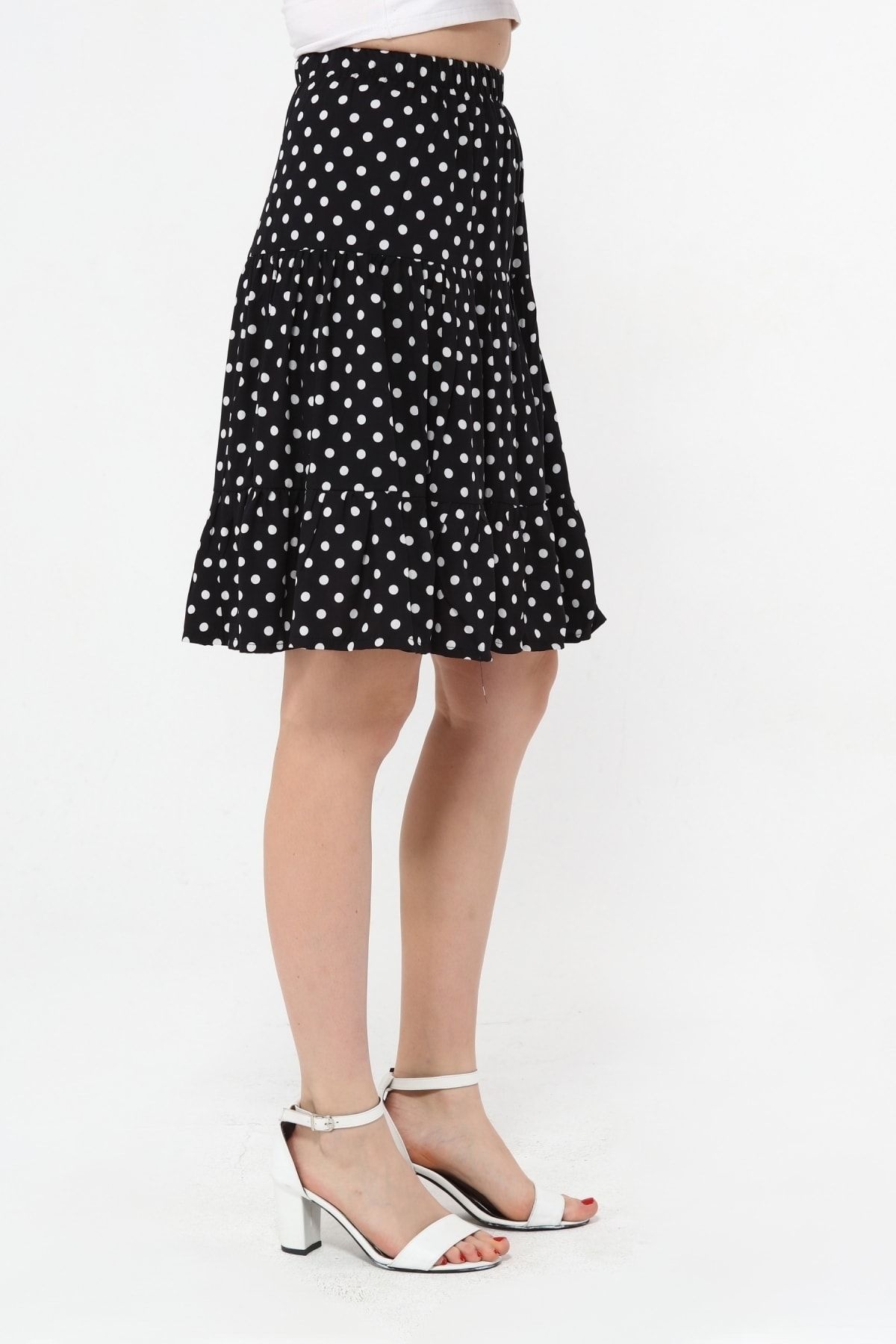 BW TEKSTİL-Midi Length Polka Dot Patterned Short Skirt 4