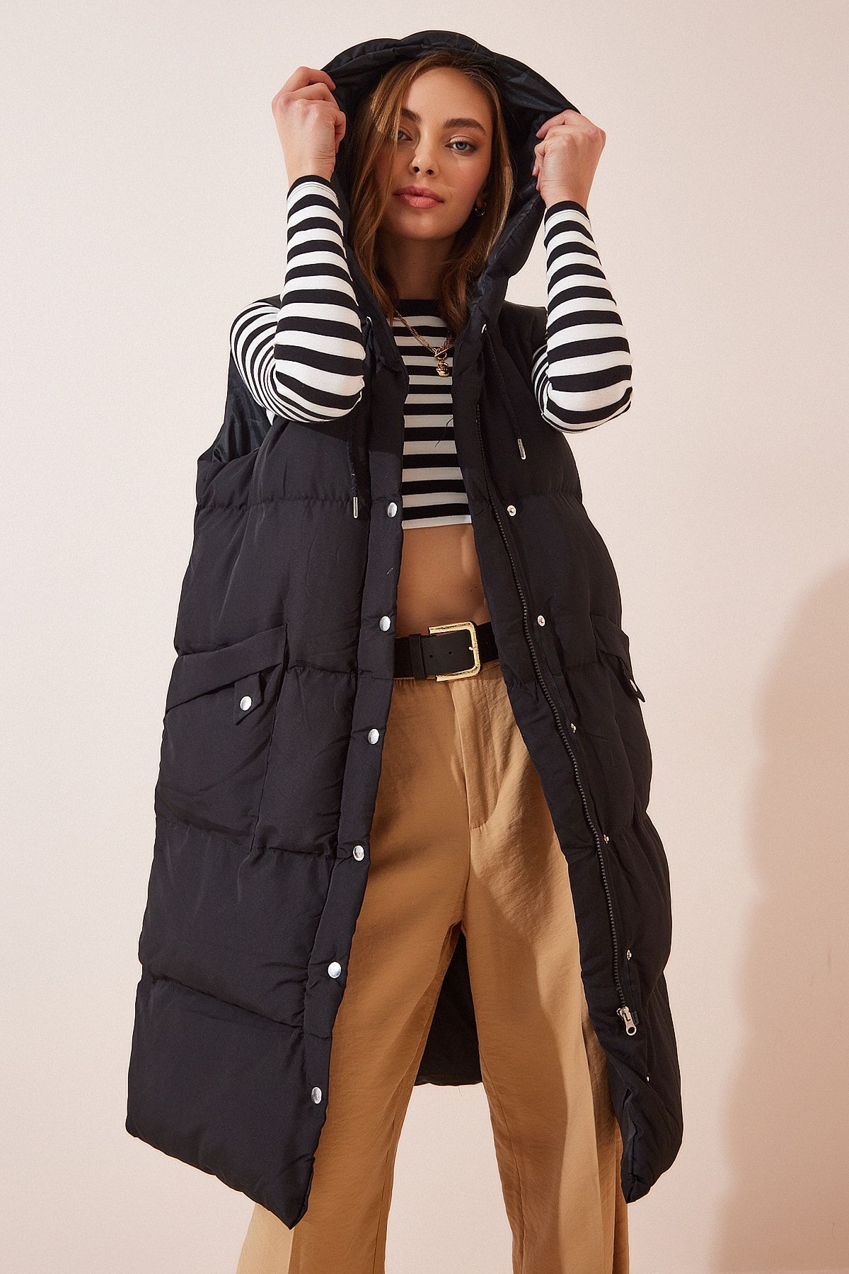 Happiness İstanbul Weste Schwarz Puffer Fast ausverkauft