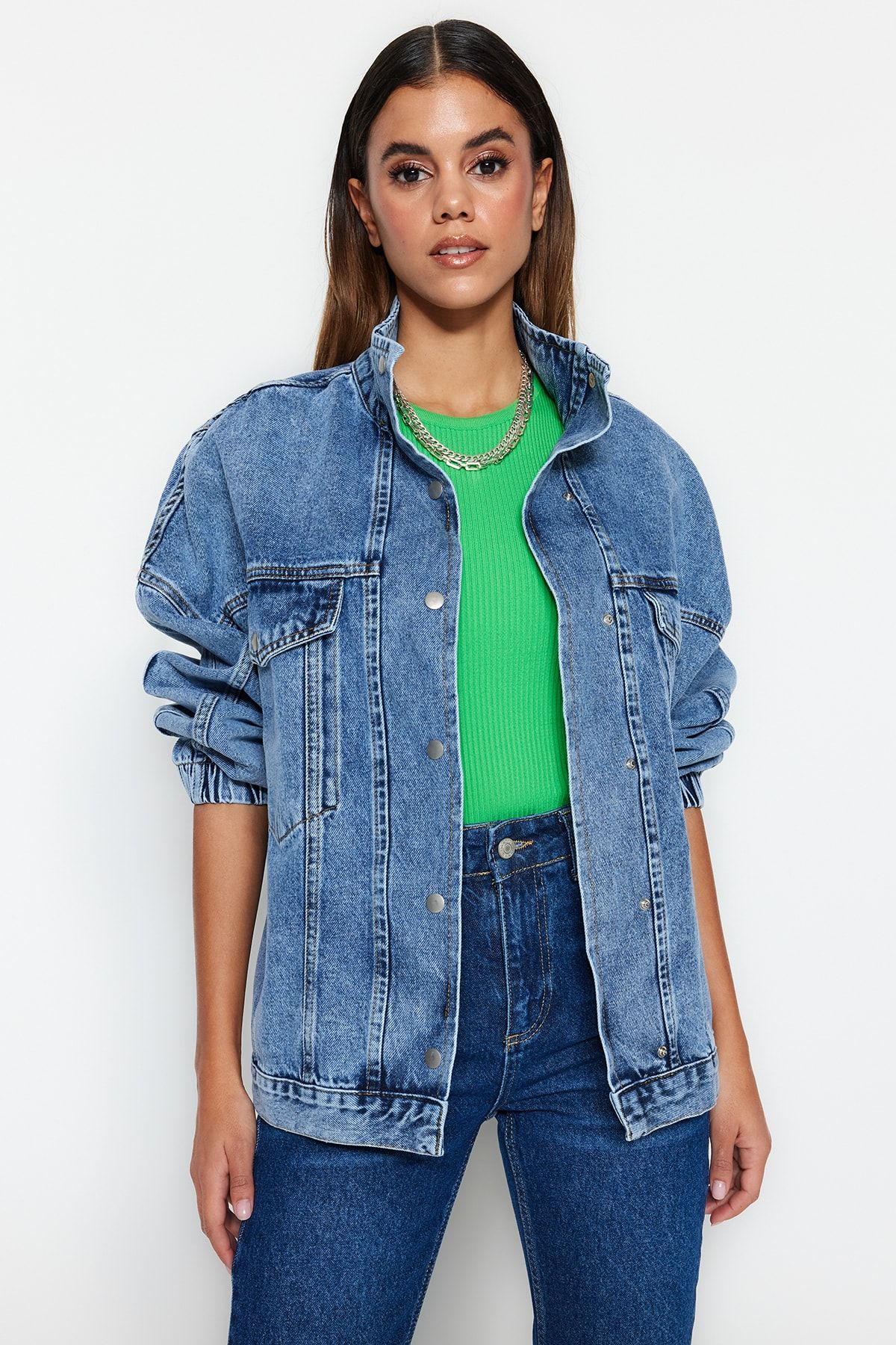 TRENDYOLMİLLA Mavi Dikiş Detaylı Oversize Denim Ceket TWOSS23CE00037 CE10156