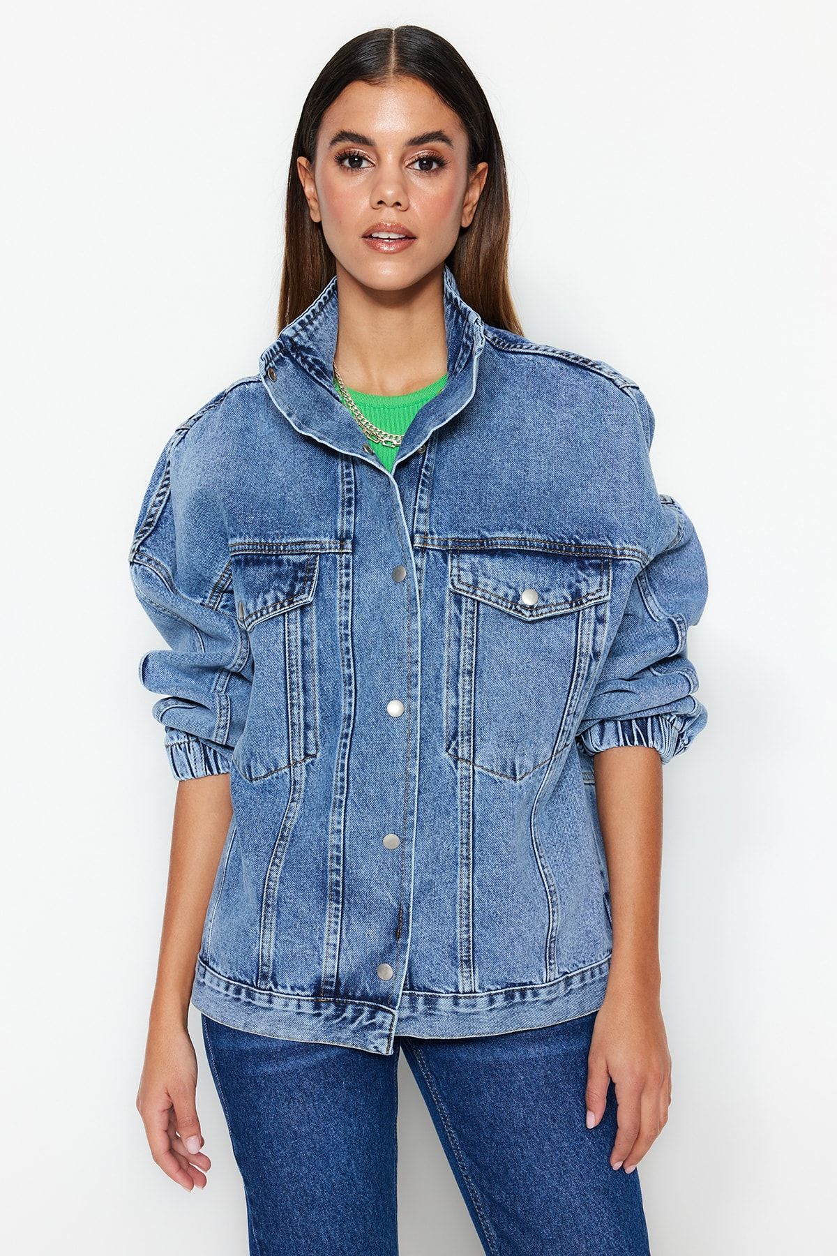 TRENDYOLMİLLA Mavi Dikiş Detaylı Oversize Denim Ceket TWOSS23CE00037 CE10156