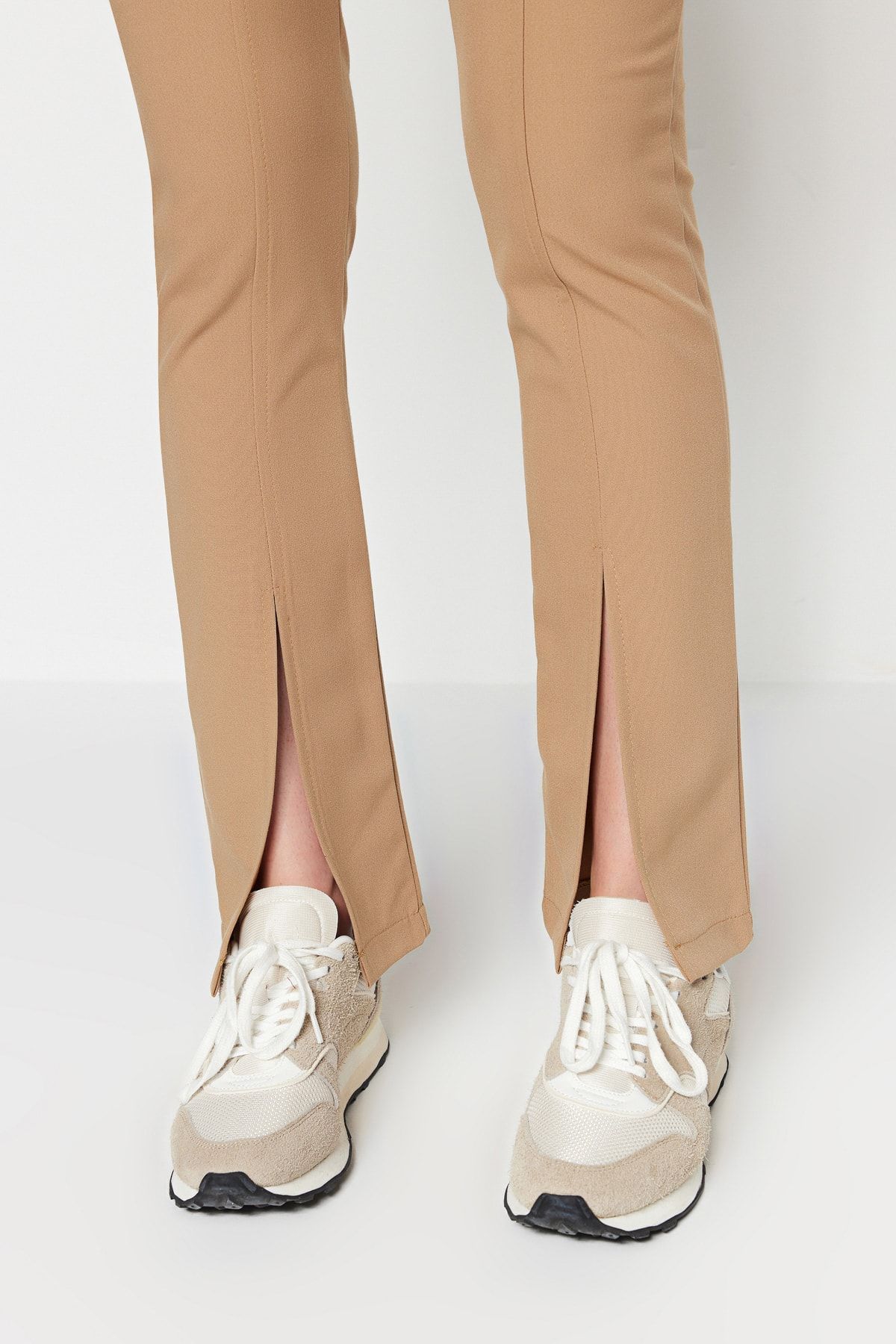 Trendyol Collection Hose Beige Straight FV7054