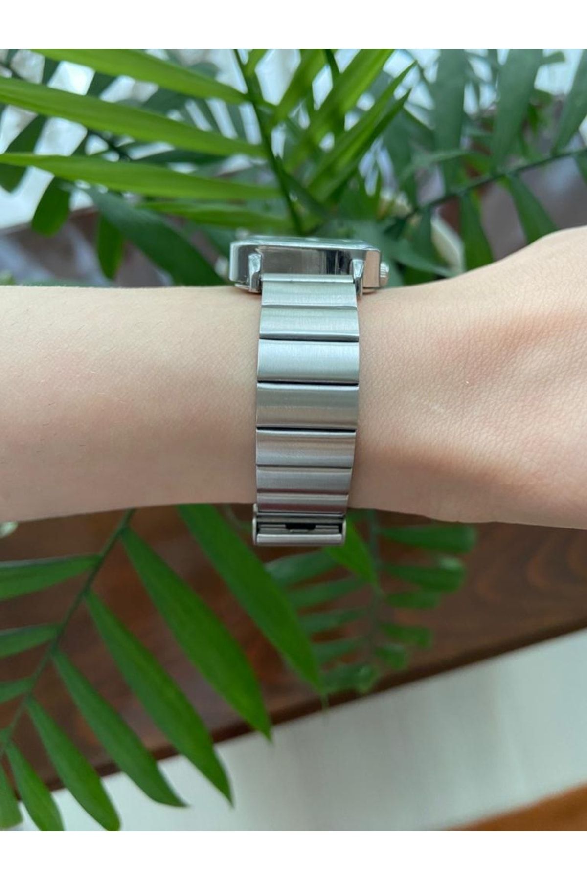 Vintage Gümüş Metal Kare Kadın Kol Saati