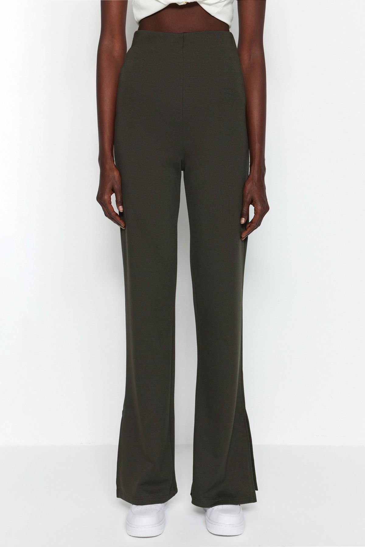 Trendyol Collection-Khakifarbene, seitlich geschlitzte, ausgestellte/spanische Strickhose mit hohem Bund TWOSS23PL00134 3