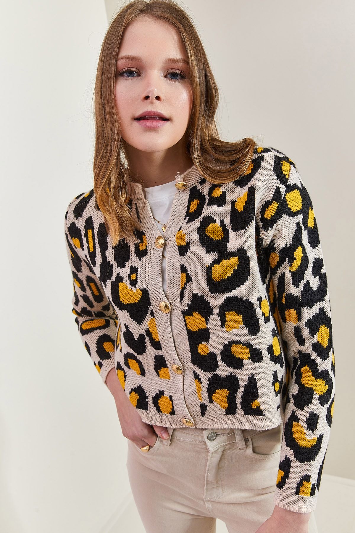 Short leopard hotsell print cardigan