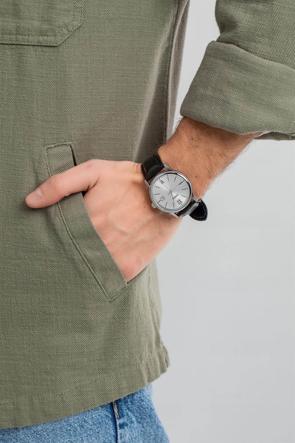 Casio-Standard Mtp-v002l-7b3udf Wristwatch 4