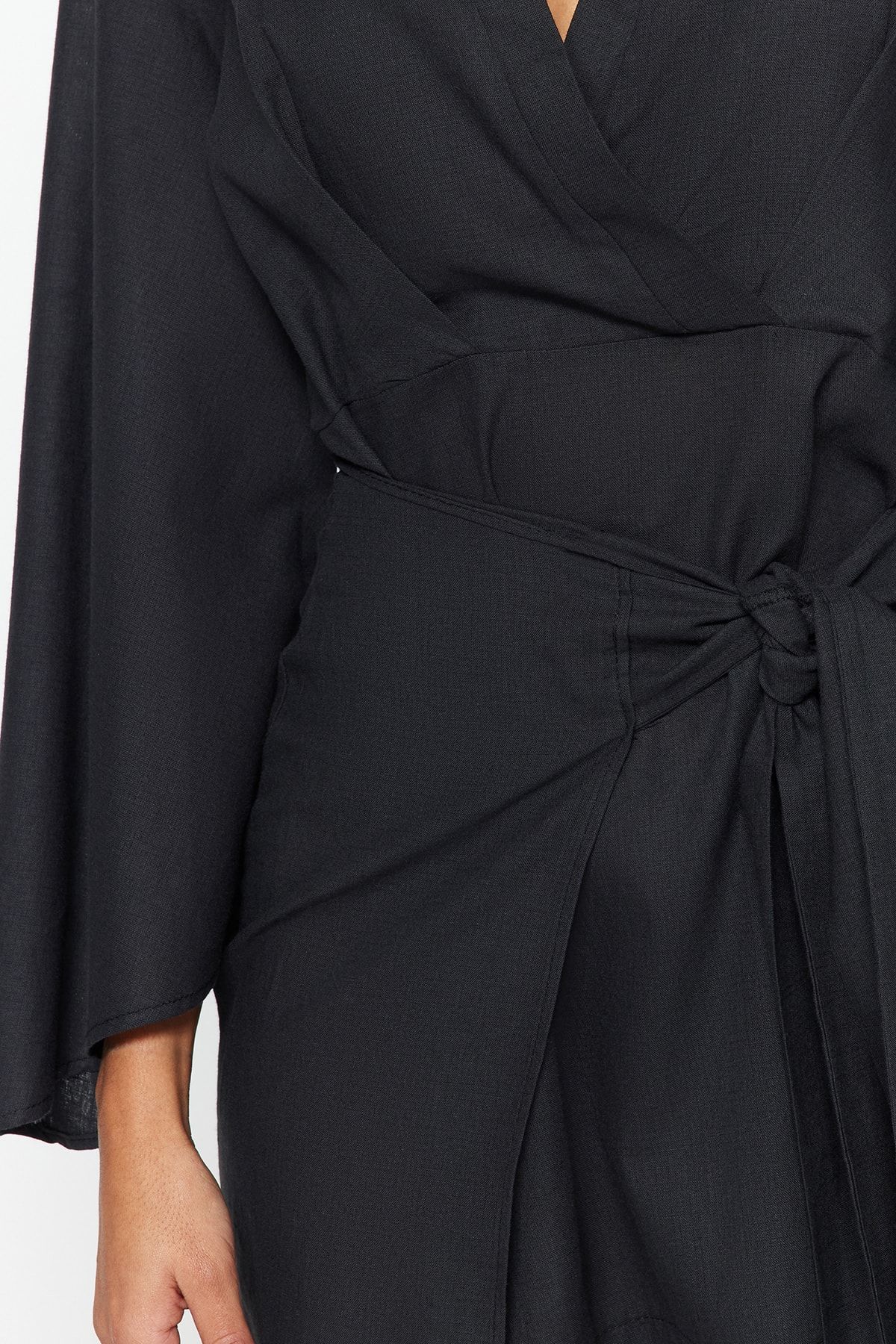 Trendyol Collection-Schwarzes, gewebtes, ausgestelltes Mini-Strandkleid aus Baumwolle mit Schnürung TBESS21EL3208 5