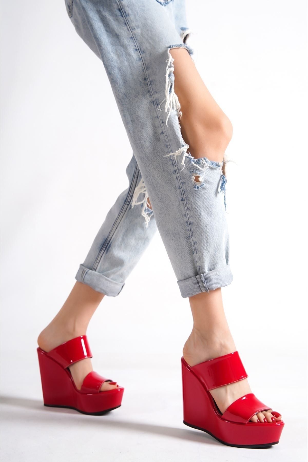 Red patent 2025 leather wedges