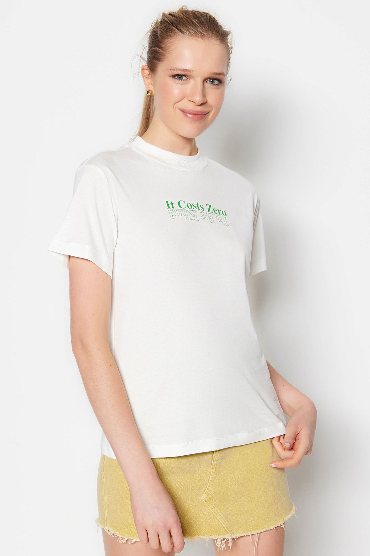 Trendyol Collection T-Shirt Weiß Regular Fit