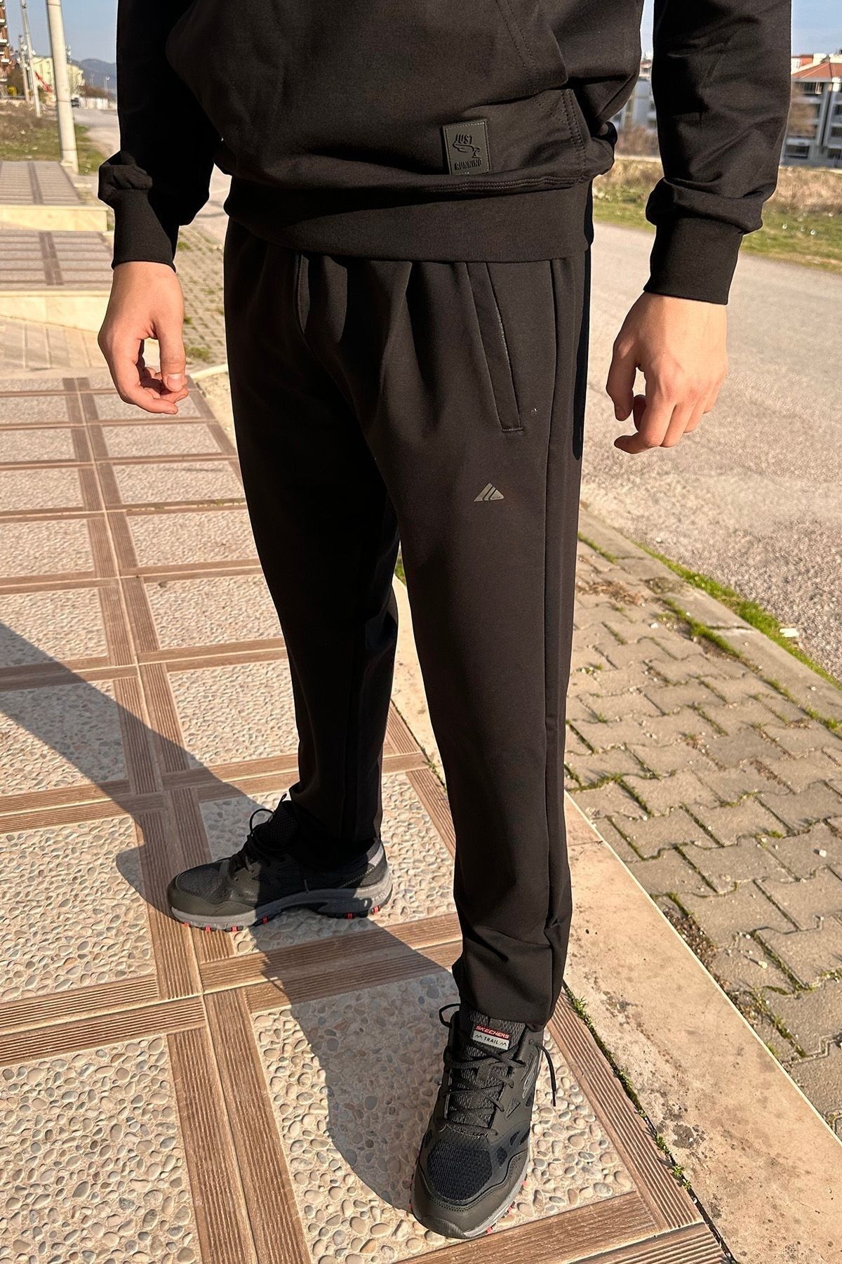 Skechers sweatpants mens brown 2025