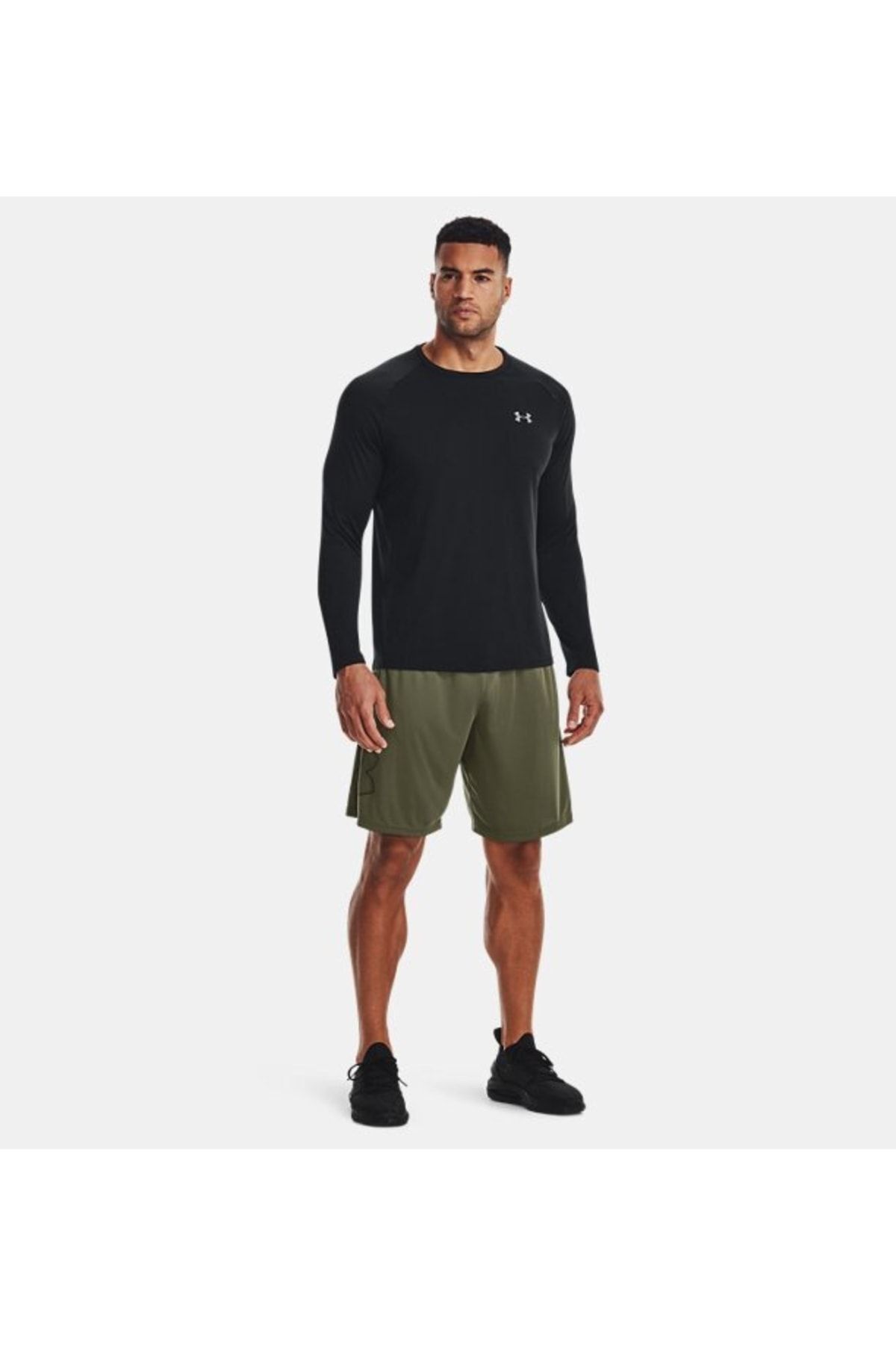 شورت ورزشی سبز مردانه های گرافیکی UA Tech ™ 1306443 390 Under Armour