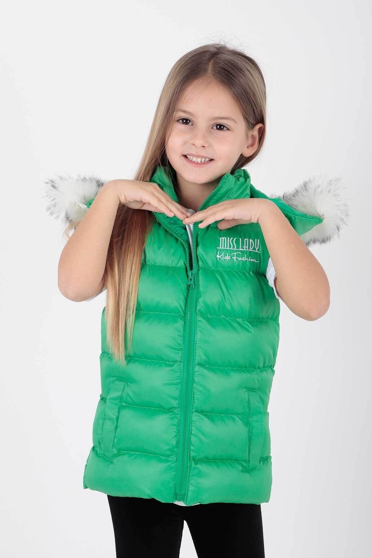AHENG M Girl s Hooded Trend Fur Puffer Vest Ak215657 Trendyol