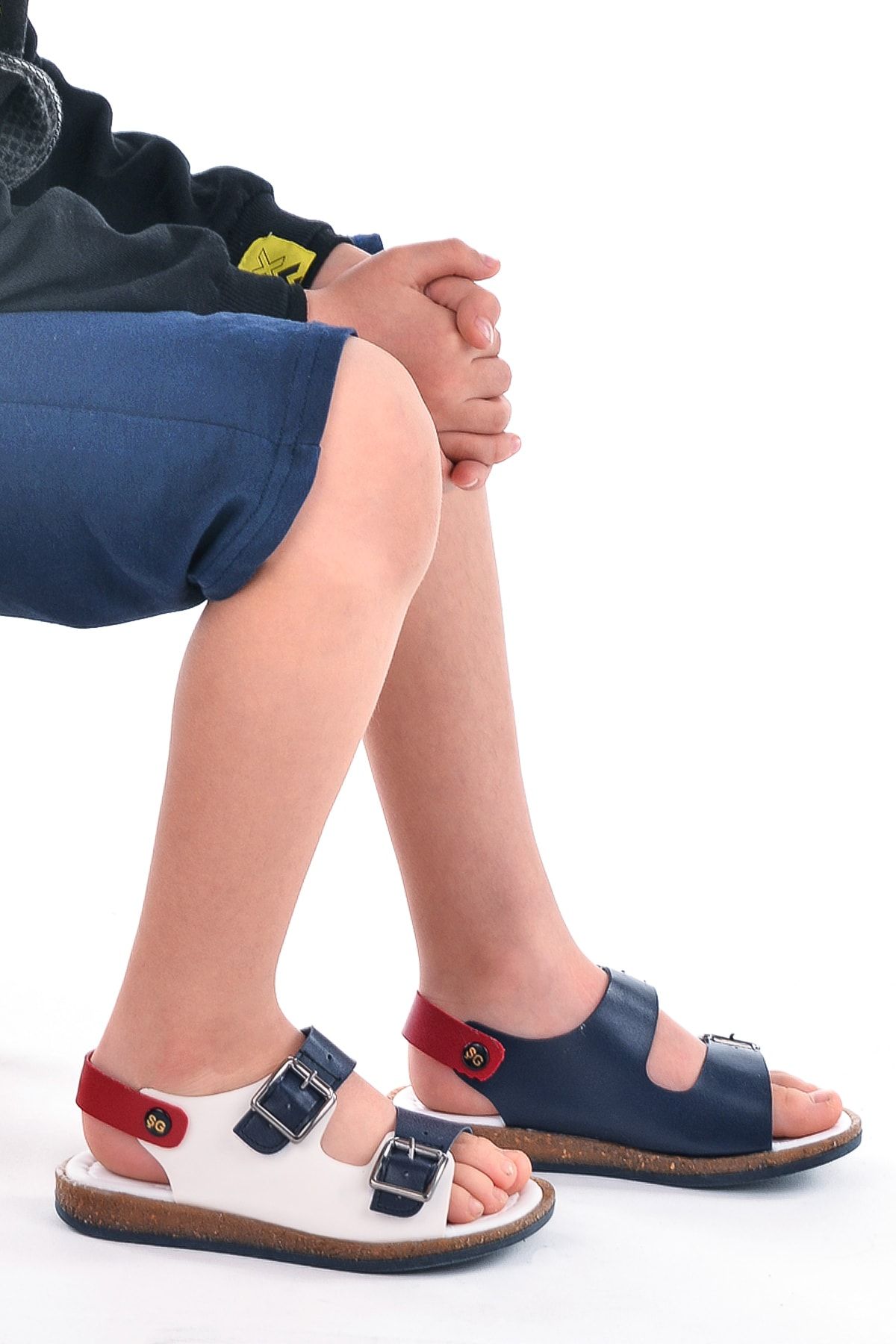 Bebe cheap flat sandals