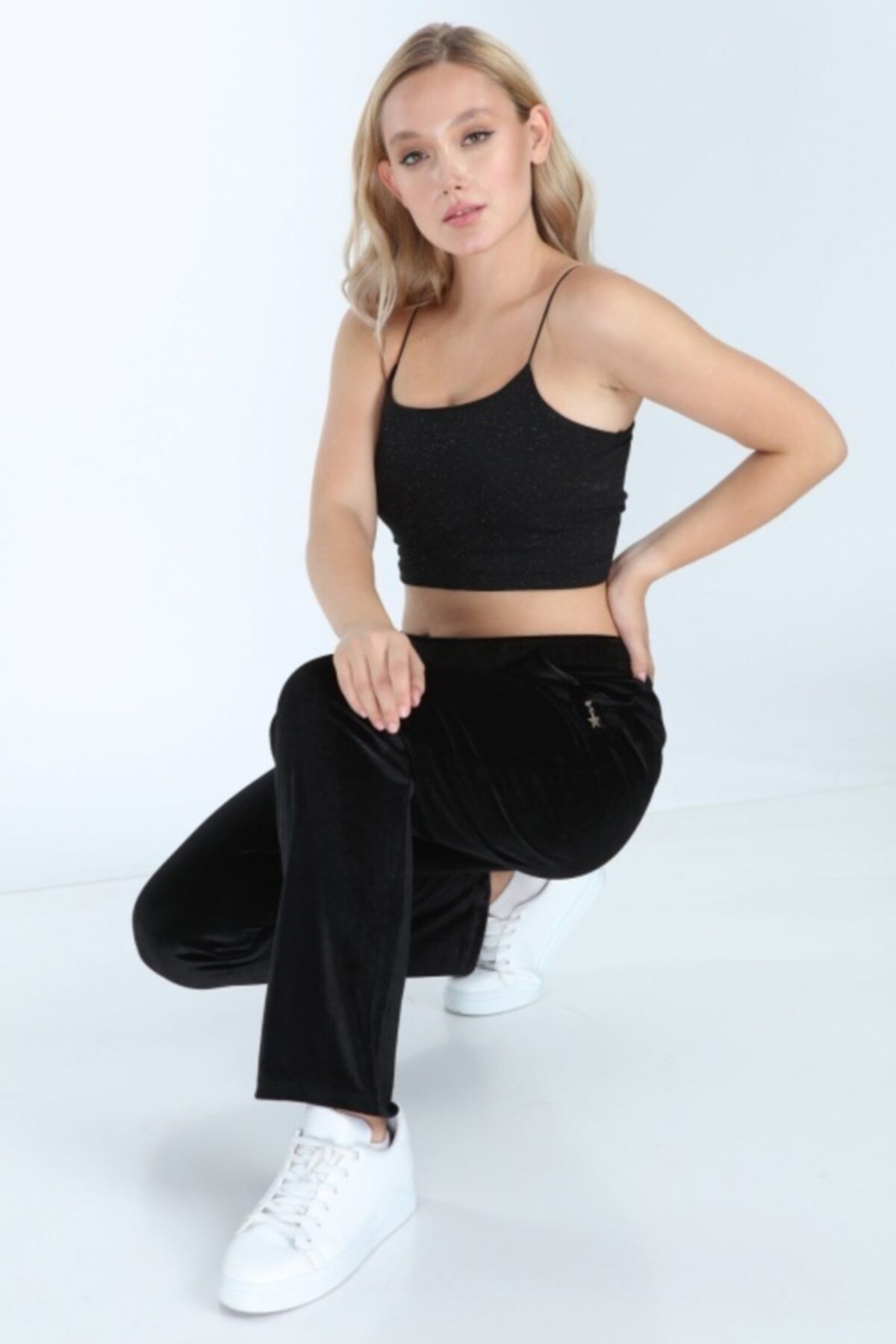 Black hot sale velvet sweatpants