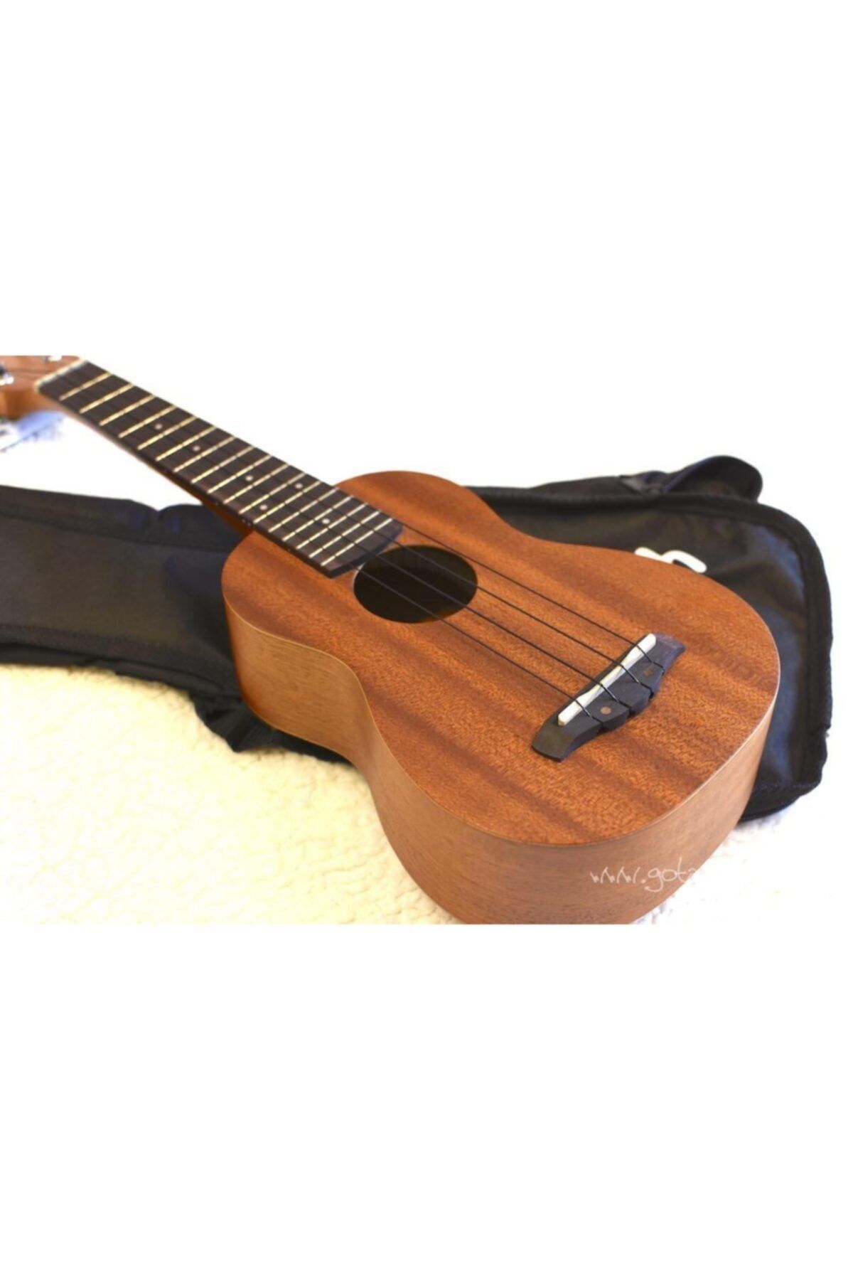 Ibanez uks10 outlet soprano ukulele