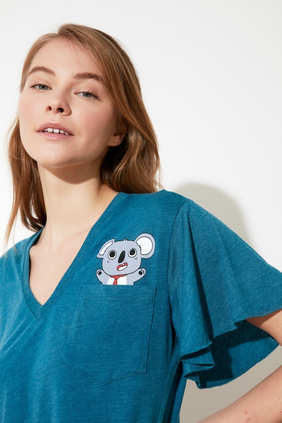 Trendyol Collection-Petrolfarbenes Pyjama-Set aus Baumwolle mit Koala-Print und Ärmeln sowie Schwungrad-Details THMSS20PT0172 16