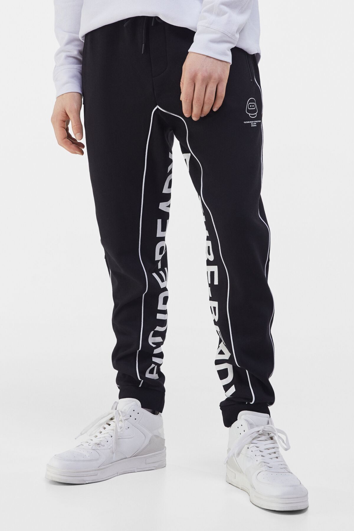 شلوار گرمکن مردانه مشکی با نوشته برشکا Bershka