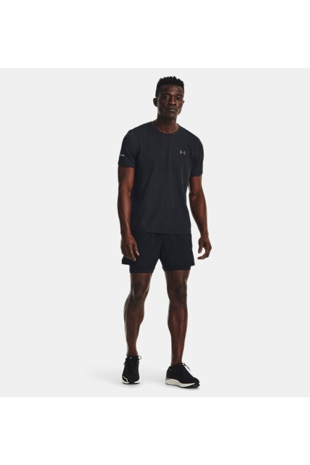 تی شرت مشکی مردانه آستین کوتاه و یکپارچه 1375692 001 Under Armour