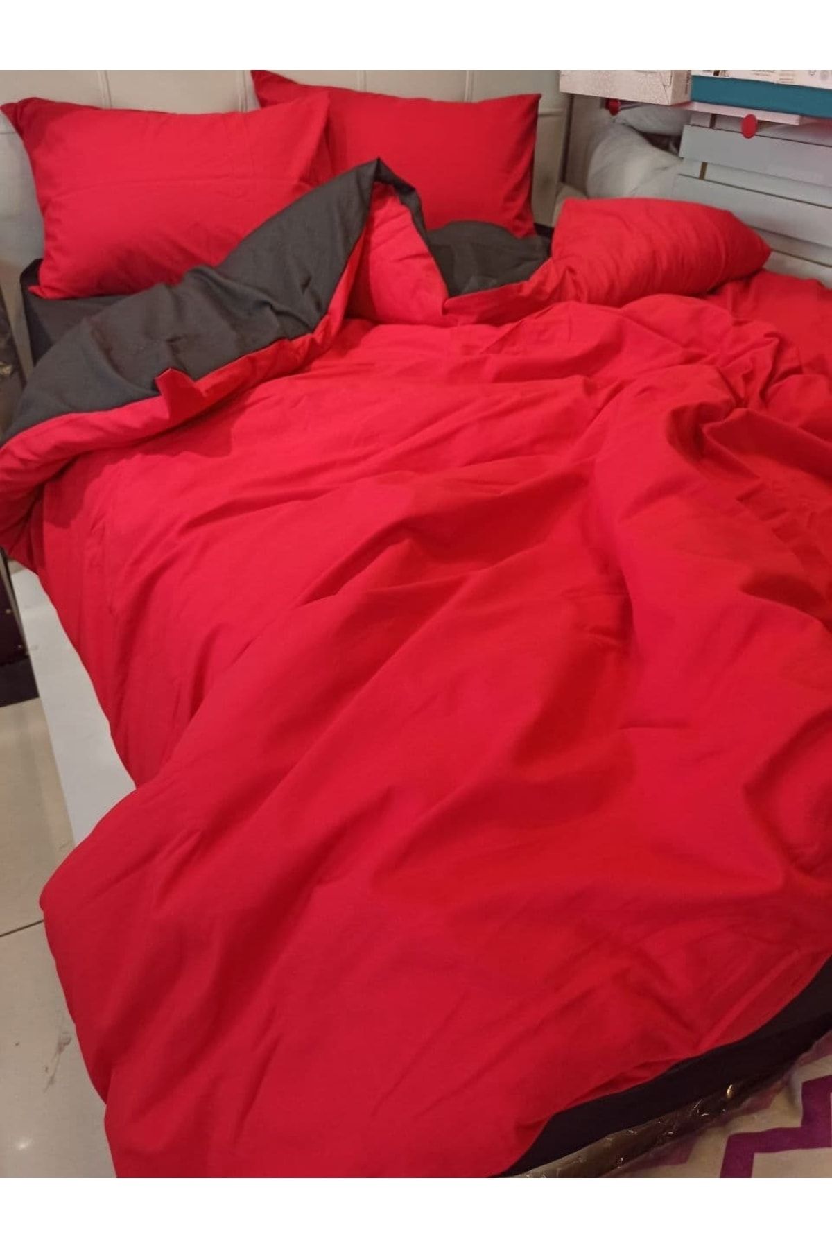 ŞENER HOME-Double Color Single Duvet Cover Set with Double Sided Usable Sheet Elastic - Black, Red 2